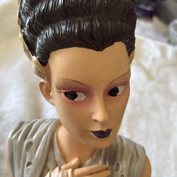 bride of frankenstein statue HTF NWT - Picture 6 of 11